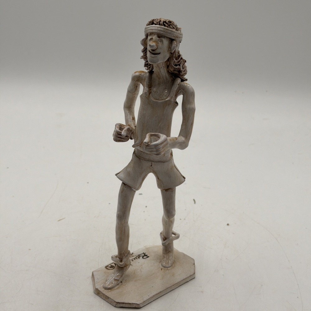 Dino Bencini Italy Signed Ceramic Pottery Figurine/Decor Italian Art Runner